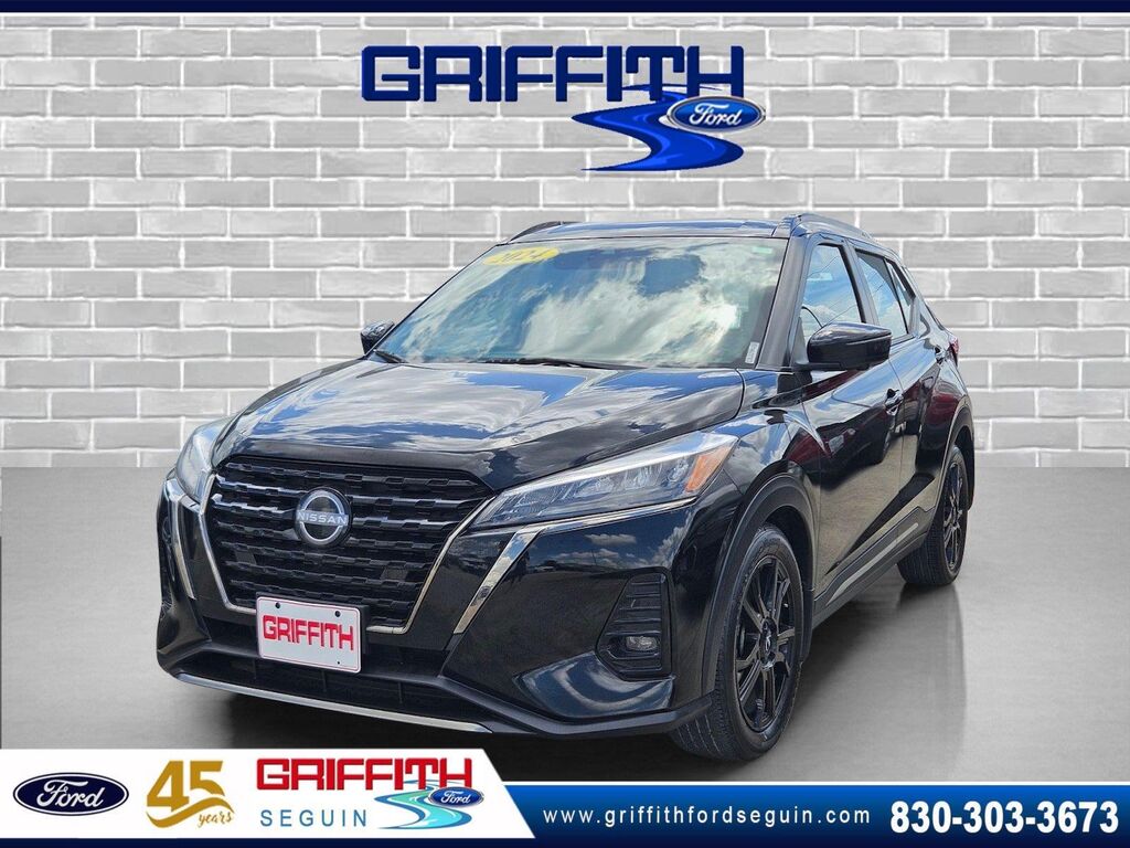 2024 Nissan Kicks SR — photo 1 of 2