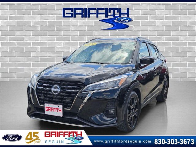 2024 Nissan Kicks SR