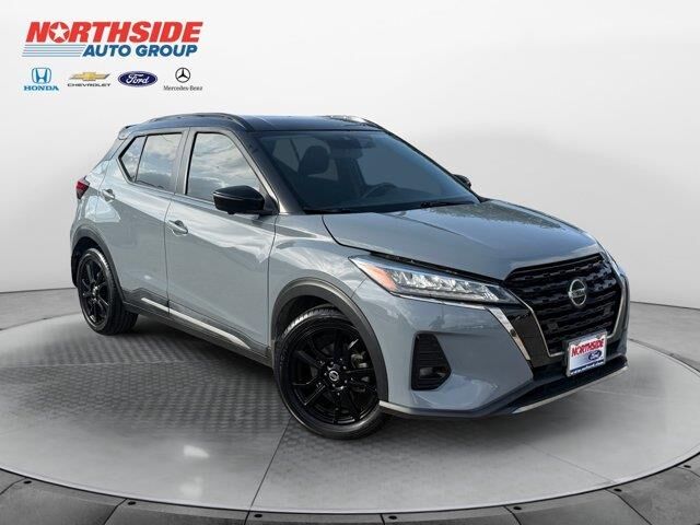 2021 Nissan Kicks SR — photo 1 of 13