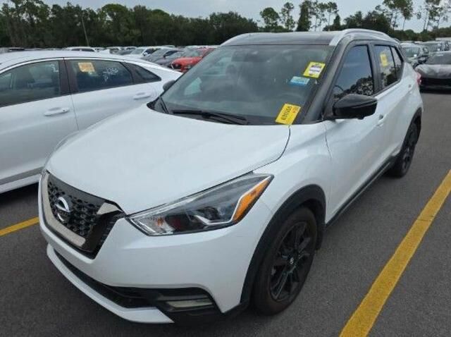 2020 Nissan Kicks SR
