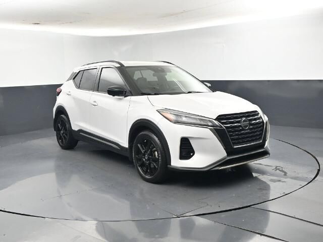 2021 Nissan Kicks SR