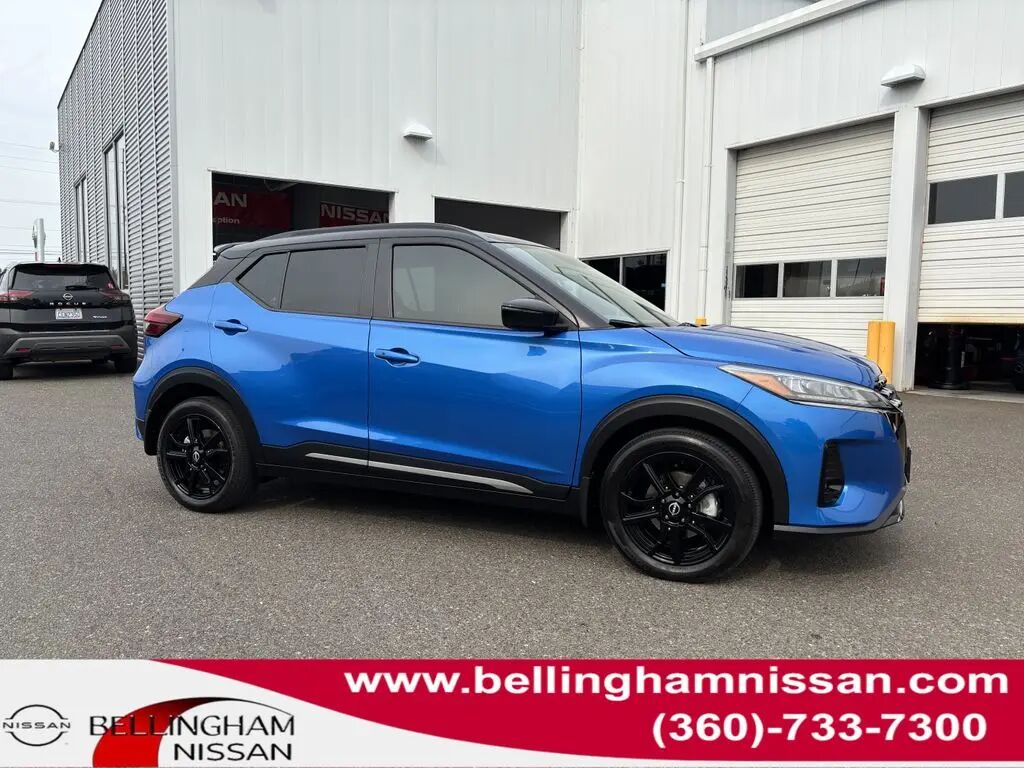 2024 Nissan Kicks SR — photo 1 of 33