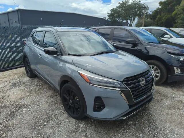 2024 Nissan Kicks SR