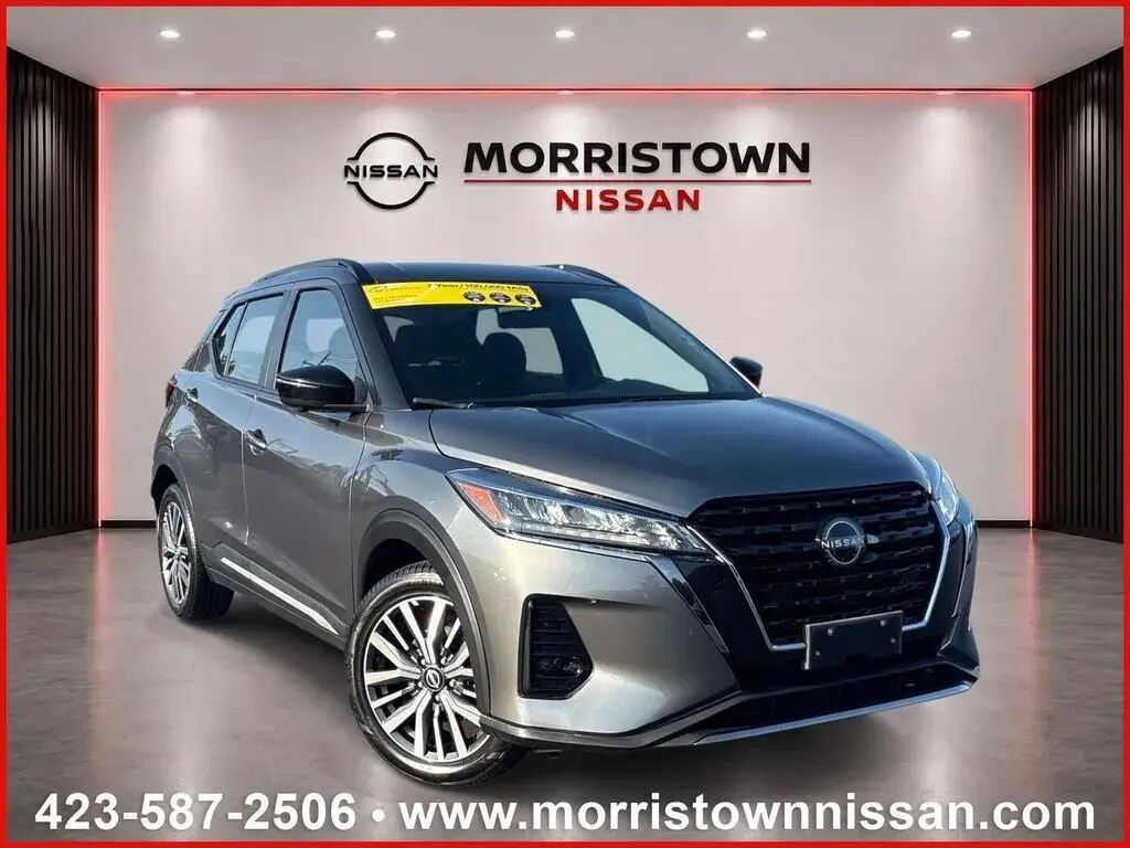 2024 Nissan Kicks SR — photo 1 of 13
