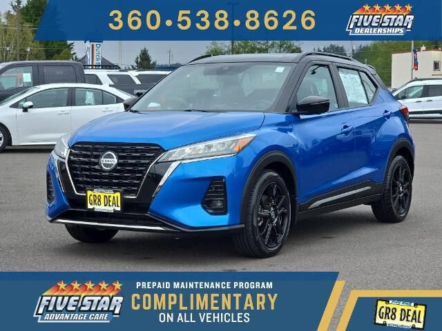 2021 Nissan Kicks SR