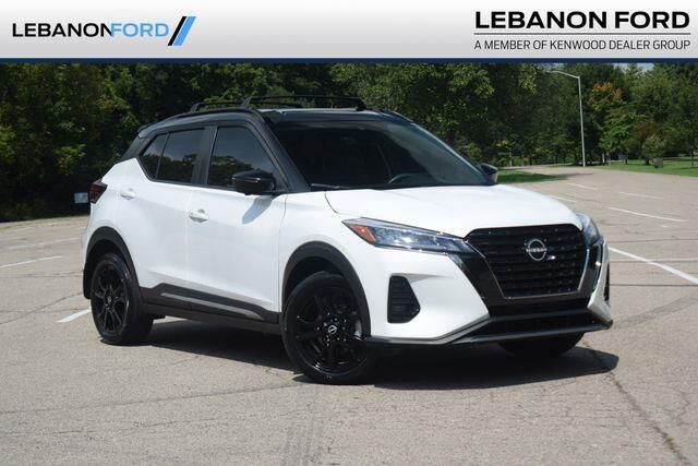 2024 Nissan Kicks SR — photo 1 of 26