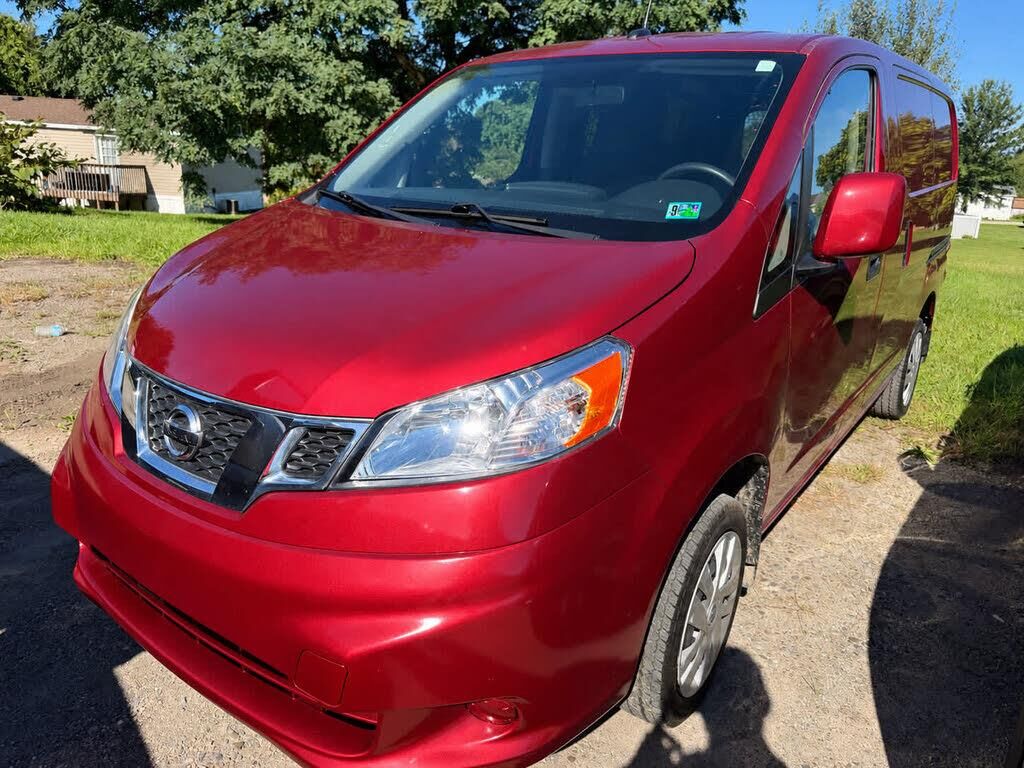 2019 Nissan NV200 SV — photo 1 of 1