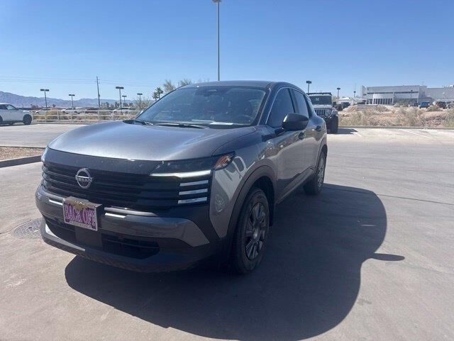 2025 Nissan Kicks S