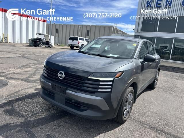 2025 Nissan Kicks S