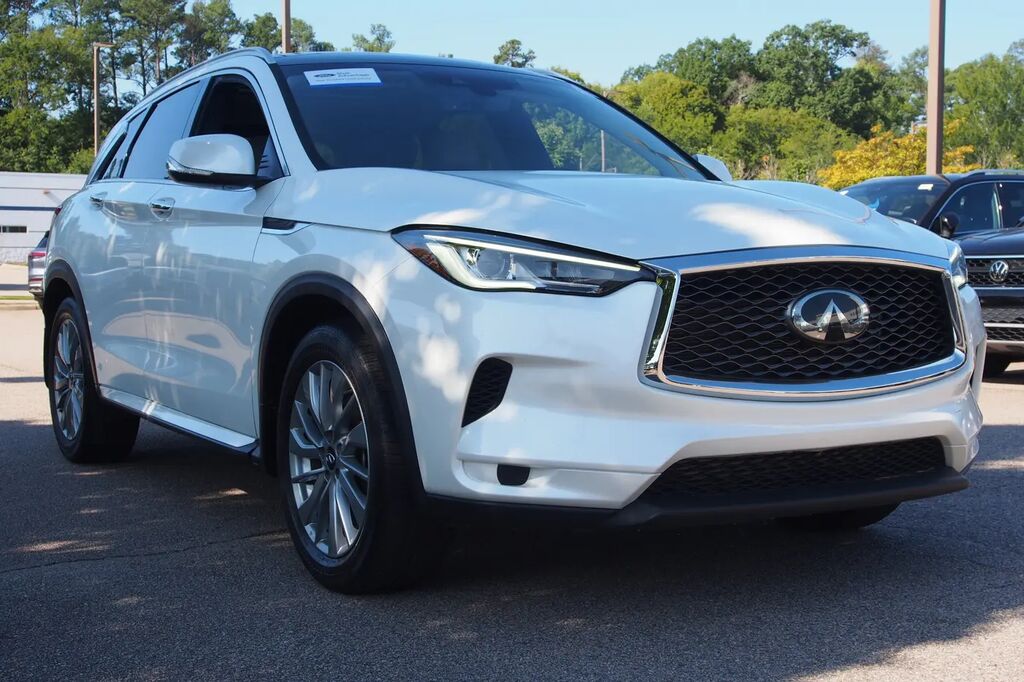 2023 INFINITI QX50 Luxe — photo 1 of 13