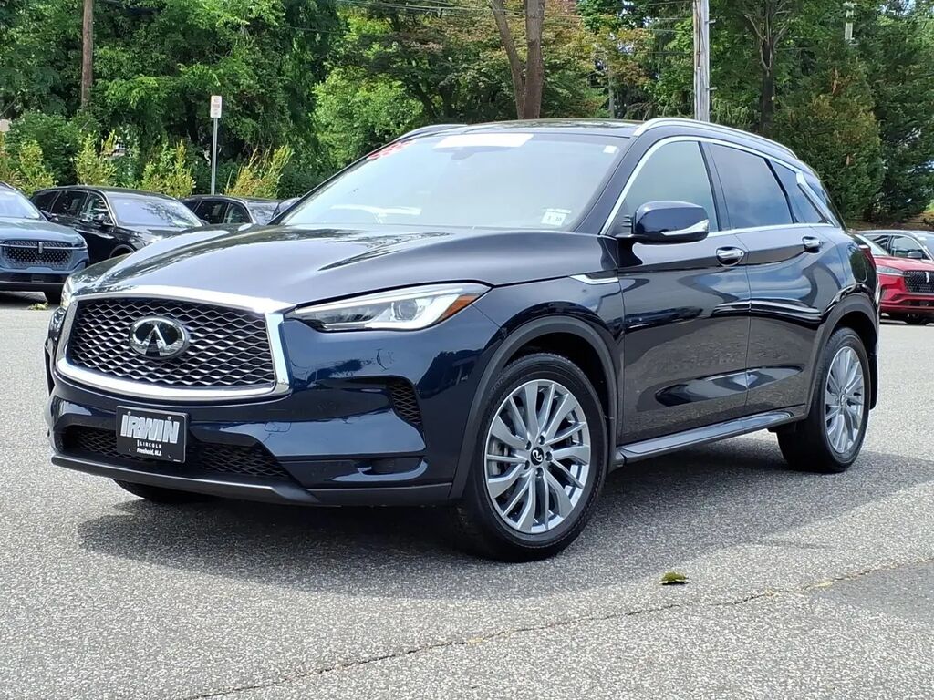 2025 INFINITI QX50 Luxe — photo 1 of 13