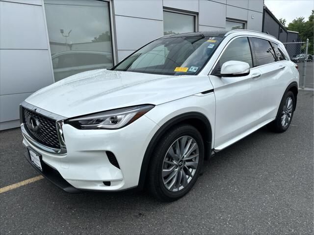 2025 INFINITI QX50 Luxe — photo 1 of 38
