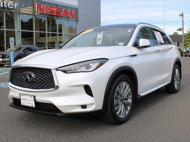 2023 INFINITI QX50 Luxe