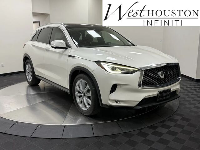2022 INFINITI QX50 Essential