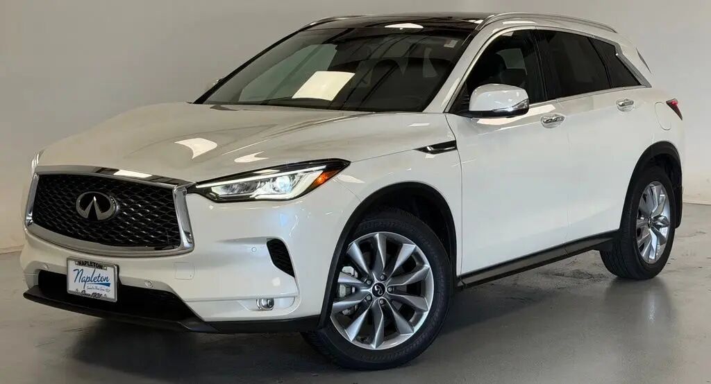 2022 INFINITI QX50 Essential — photo 1 of 13