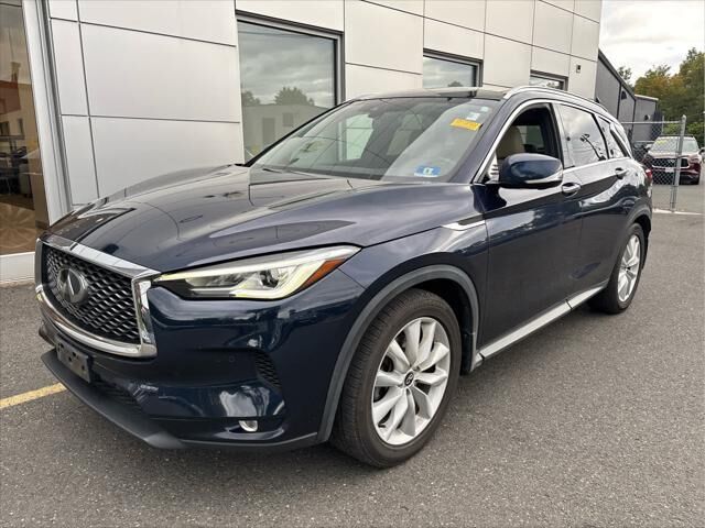 2019 INFINITI QX50 Essential — photo 1 of 13