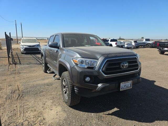 2022 Toyota Tacoma TRD Off-Road