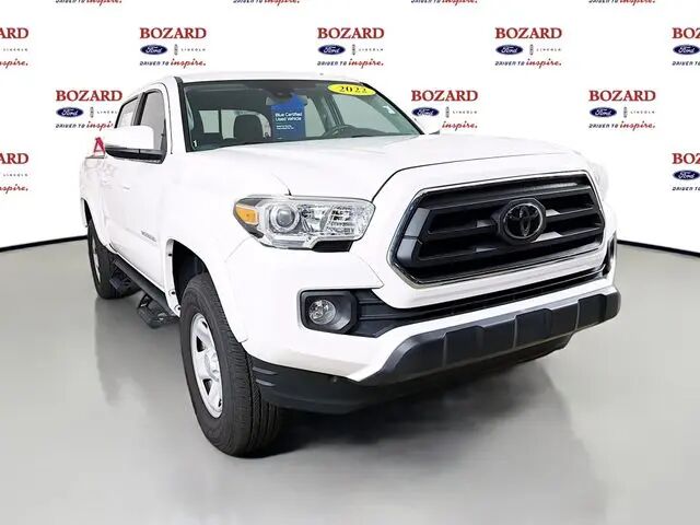 2022 Toyota Tacoma TRD Off-Road — photo 1 of 24