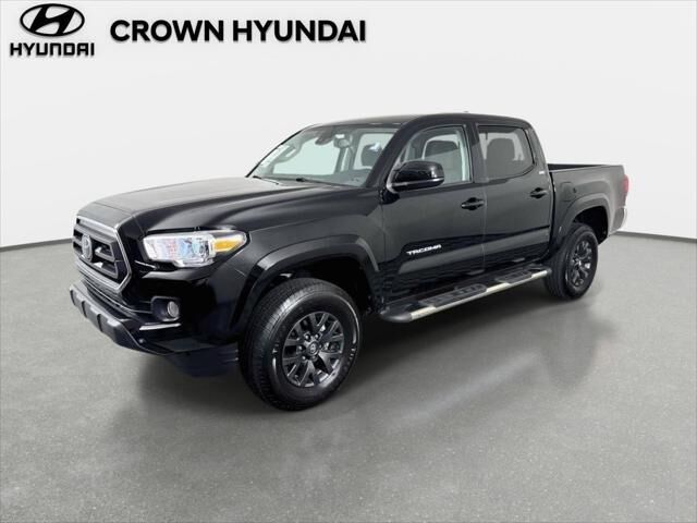 2023 Toyota Tacoma SR5 V6 — photo 1 of 13