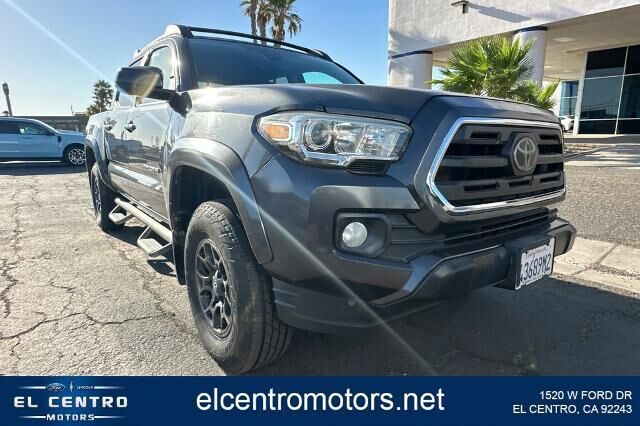 2018 Toyota Tacoma TRD Off-Road — photo 1 of 39