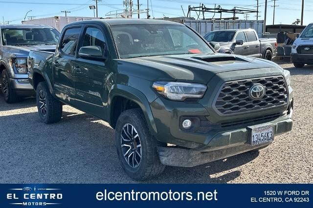 2022 Toyota Tacoma TRD Sport — photo 1 of 23