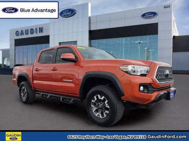 2018 Toyota Tacoma TRD Off-Road — photo 1 of 12