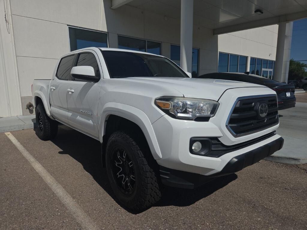 2018 Toyota Tacoma TRD Off-Road — photo 1 of 2