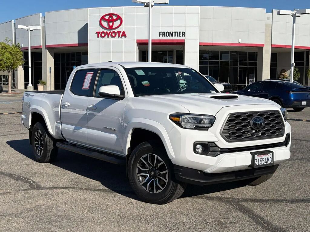 2022 Toyota Tacoma TRD Sport — photo 1 of 13