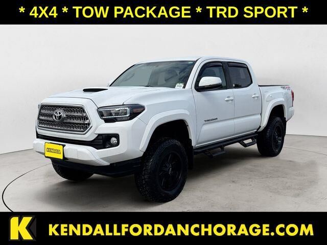 2017 Toyota Tacoma TRD Sport — photo 1 of 13