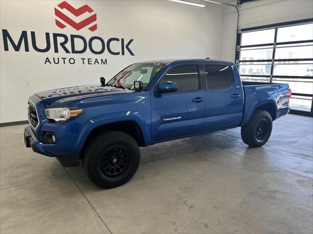 2018 Toyota Tacoma SR5 V6 — photo 1 of 13