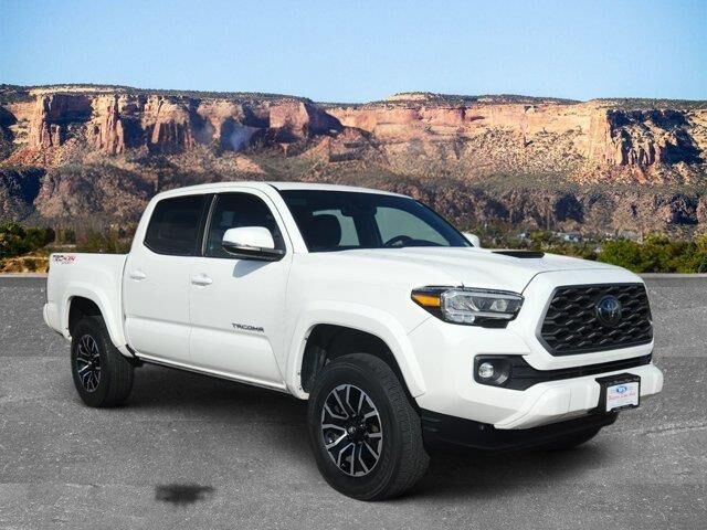 2022 Toyota Tacoma TRD Pro — photo 1 of 26