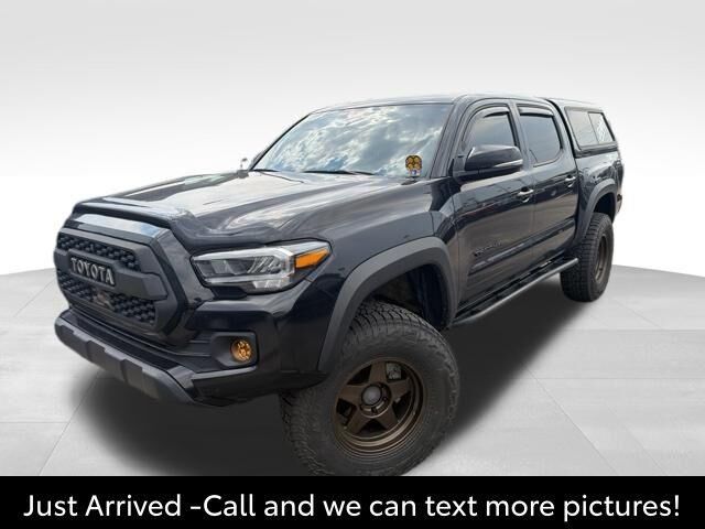 2022 Toyota Tacoma TRD Pro — photo 1 of 22