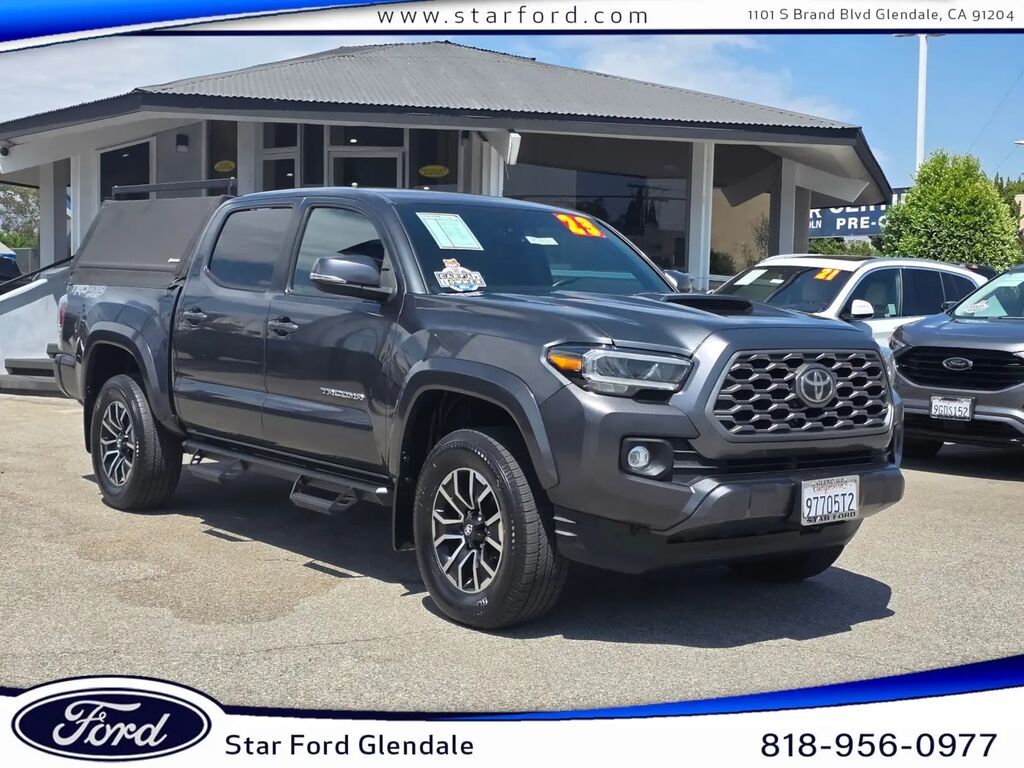2023 Toyota Tacoma TRD Sport — photo 1 of 13