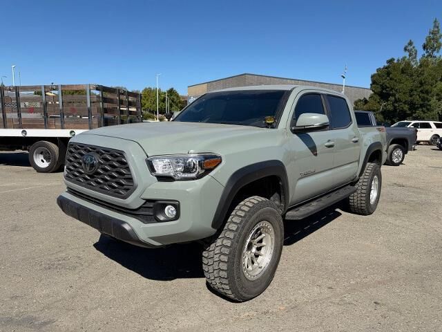 2023 Toyota Tacoma TRD Pro — photo 1 of 23
