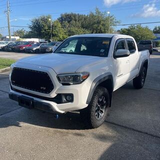 2017 Toyota Tacoma SR V6 — photo 1 of 13