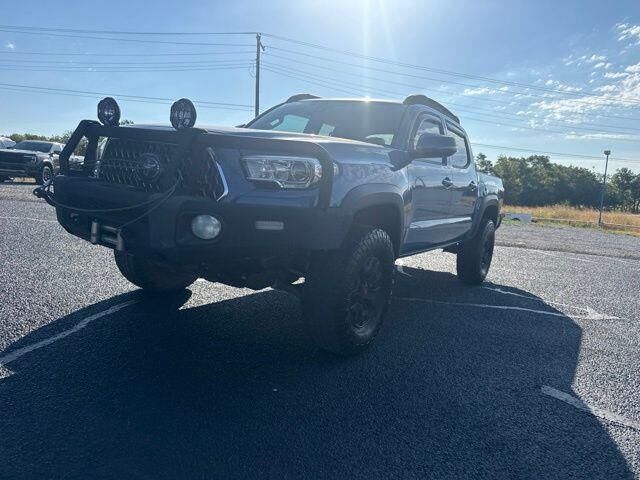 2019 Toyota Tacoma TRD Pro — photo 1 of 26