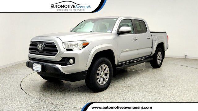 2019 Toyota Tacoma 4WD SR5 — photo 1 of 26