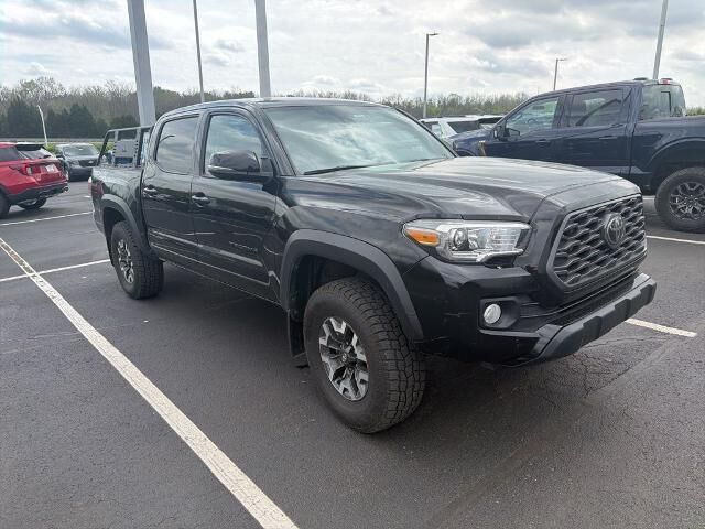 2023 Toyota Tacoma SR V6 — photo 1 of 39