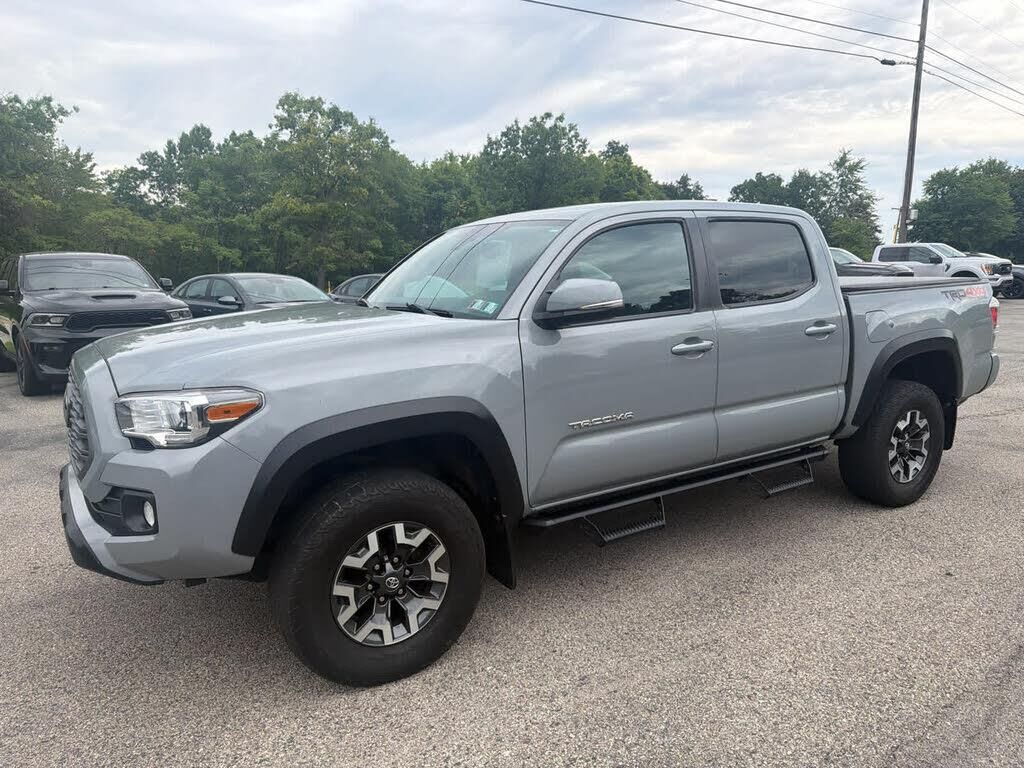 2021 Toyota Tacoma SR5 V6 — photo 1 of 1