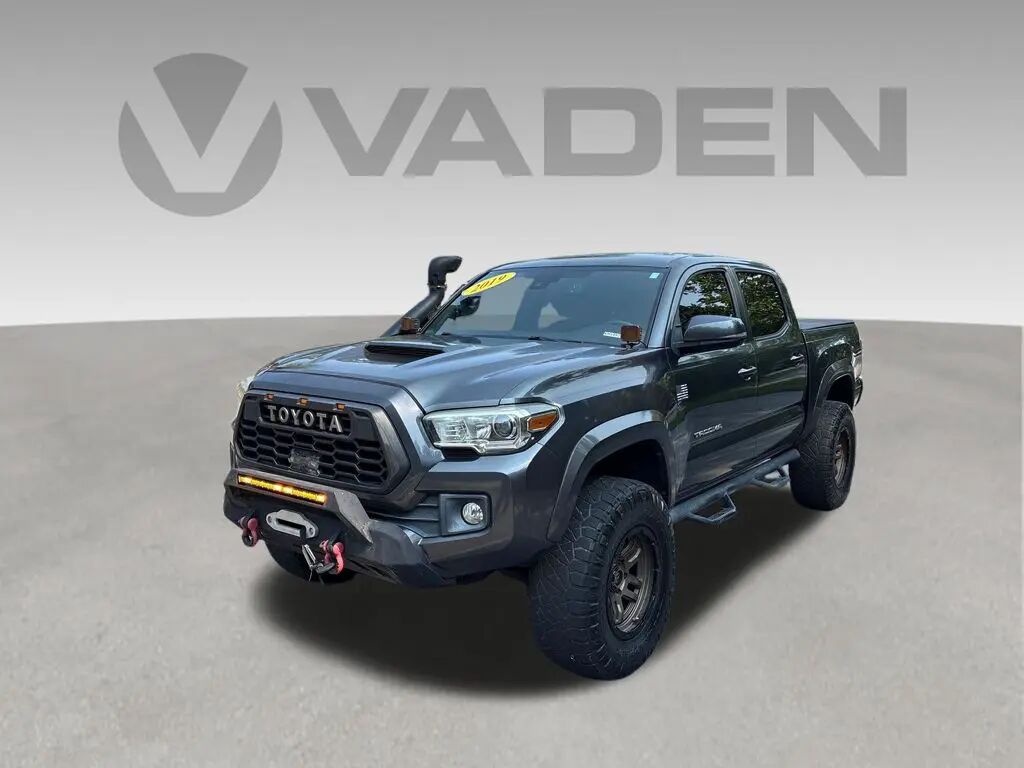 2019 Toyota Tacoma TRD Sport — photo 1 of 15
