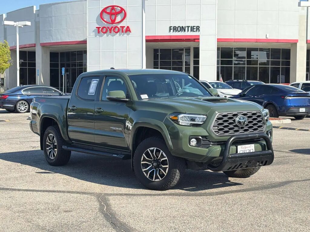 2022 Toyota Tacoma TRD Sport — photo 1 of 26
