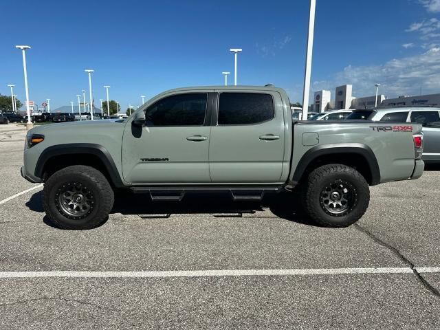 2022 Toyota Tacoma SR5 V6