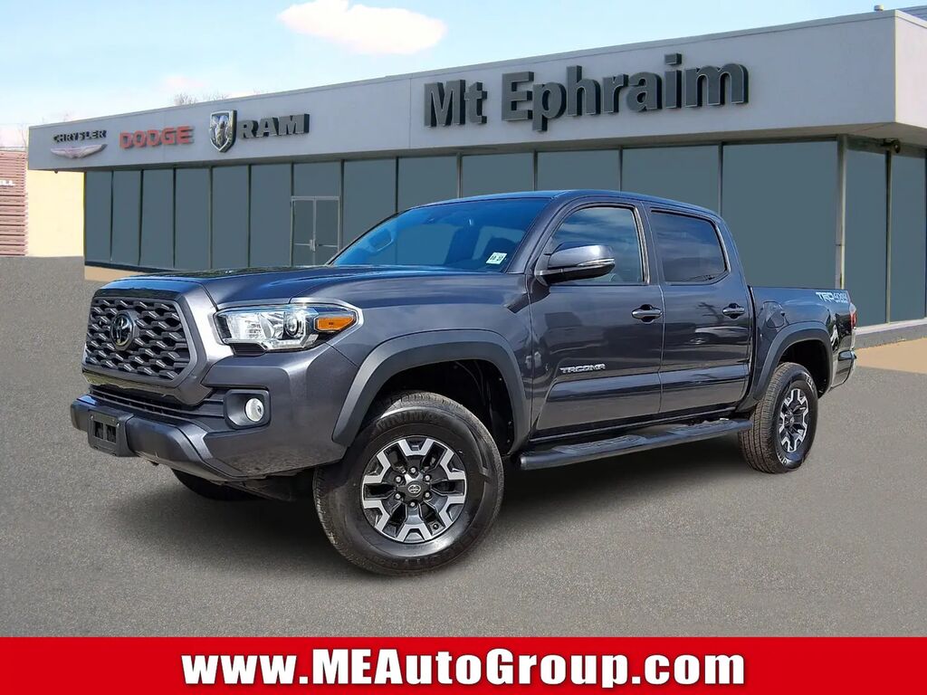 2022 Toyota Tacoma TRD Pro — photo 1 of 13