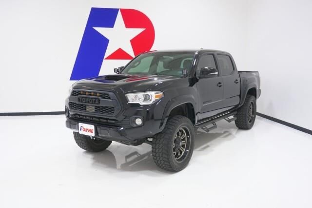 2020 Toyota Tacoma TRD Pro — photo 1 of 13