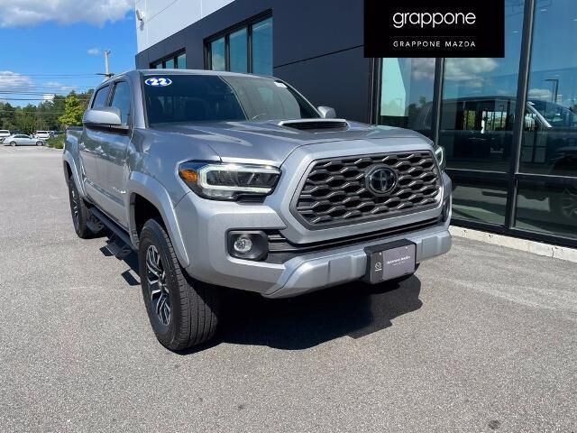2022 Toyota Tacoma TRD Sport