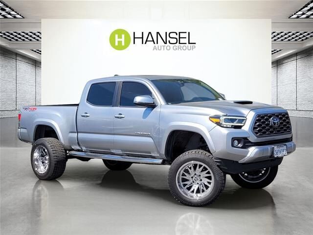 2022 Toyota Tacoma TRD Sport — photo 1 of 24
