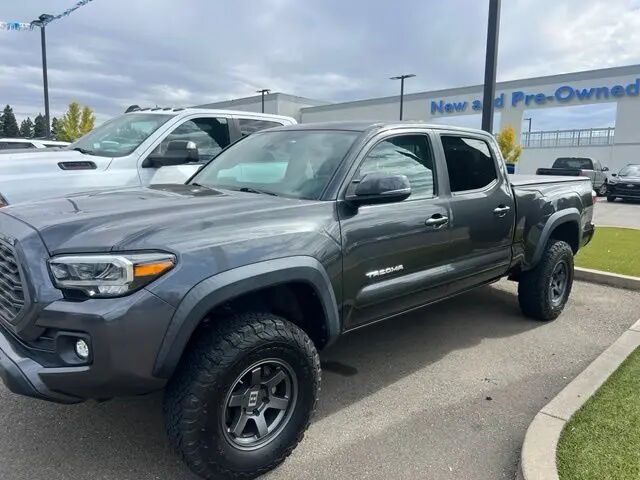 2020 Toyota Tacoma TRD Off-Road — photo 1 of 11