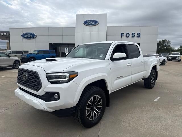2023 Toyota Tacoma TRD Sport — photo 1 of 13