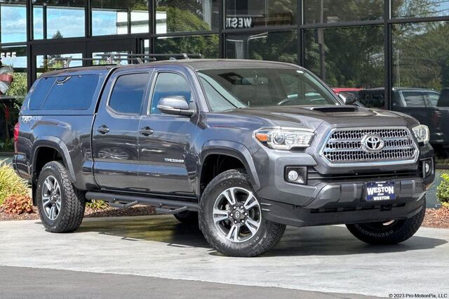 2017 Toyota Tacoma TRD Sport