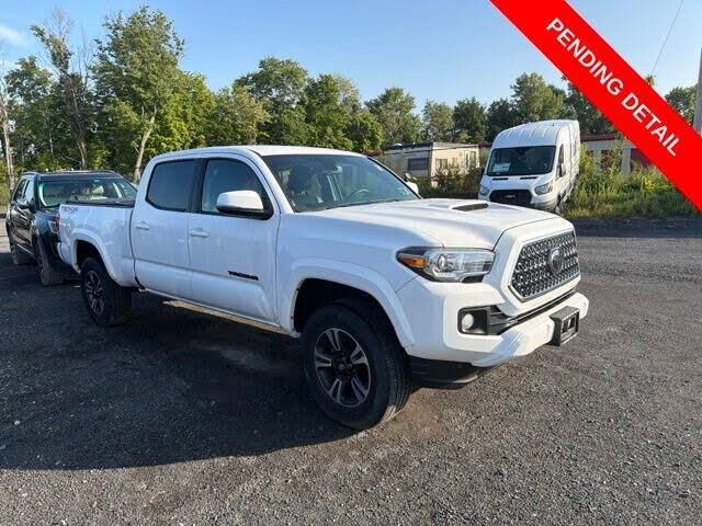 2019 Toyota Tacoma TRD Sport — photo 1 of 2